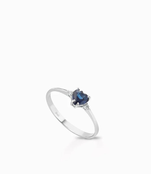 Anello con cuore zaffiro