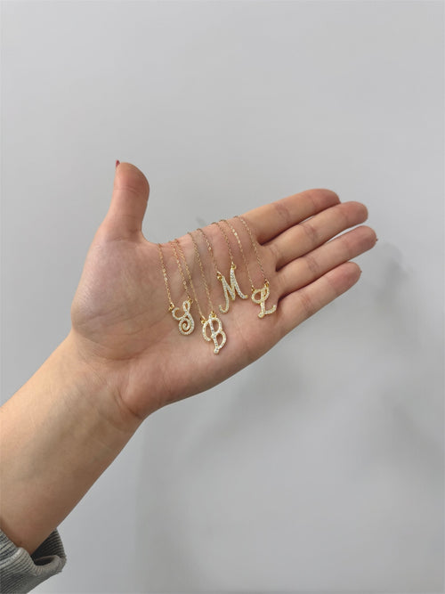 Collana iniziale corsivo argento