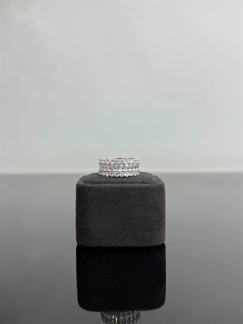 Anello fascia baguette argento