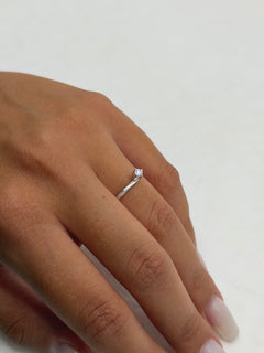 Anello solitario oro 9ct e diamante