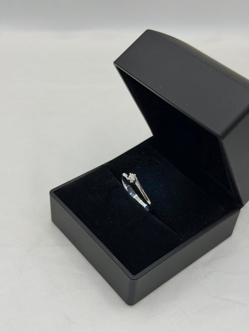 Anello solitario oro 9ct e diamante