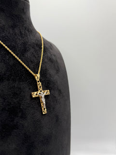 Collana croce con Cristo lavorata oro