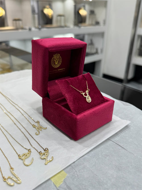 Collana iniziale corsivo argento