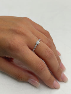 Anello solitario-veretta quadrata oro