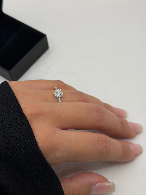 Anello solitario Magic oro