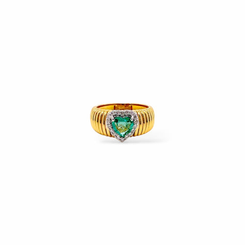 Anello tubogas fascia larga oro e cuore smeraldo