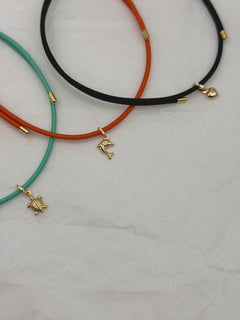 Cordino magnetico e cuoricino oro
