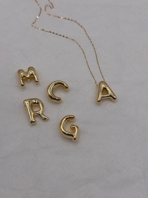 Collana lettera balloon oro