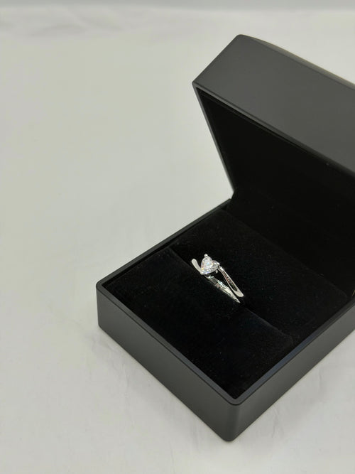 Anello solitario-cuoricino argento