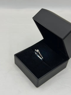 Anello solitario oro 9ct e diamante