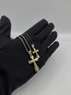 Collana croce scatolata con Cristo bicolore oro